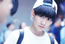 王源恋情吃瓜爆料视频大全,吃瓜视频大盘点，甜蜜瞬间尽收眼底